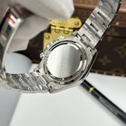 Đồng Hồ Rolex Daytona Chế Tác Mặt Khảm Xà Cừ Tím Viền Đính Đá 40mm (1)