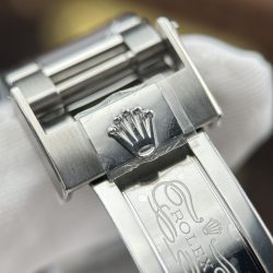 Đồng Hồ Rolex Daytona Chế Tác Mặt Khảm Xà Cừ Tím Viền Đính Đá 40mm (1)