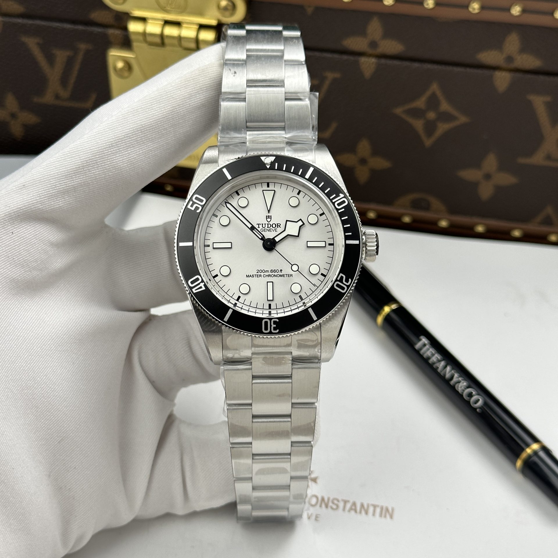 Đồng Hồ Tudor Black Bay 68 Replica 11 Mặt Trắng Máy Cơ Thuỵ Sỹ Nhà Máy ZF 43mm (1)